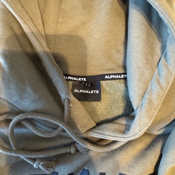 Cropped Sweater - Picture 2 of 4